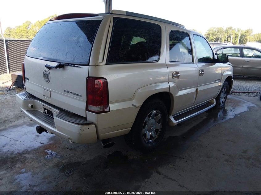 2002 CADILLAC ESCALADE auction photo 4