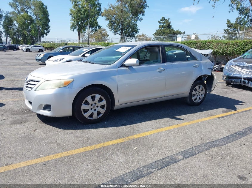 2010 Toyota Camry, Удар сзади, IAAI, VIN 4T1BF3EK2AU078482 — фото 2