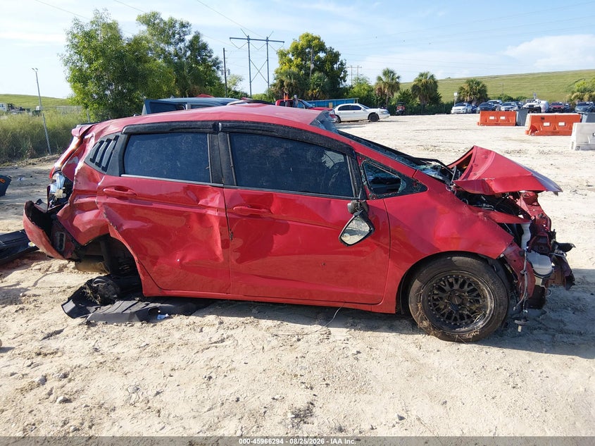 HONDA FIT 2015 VIN 3HGGK5H57FM776493