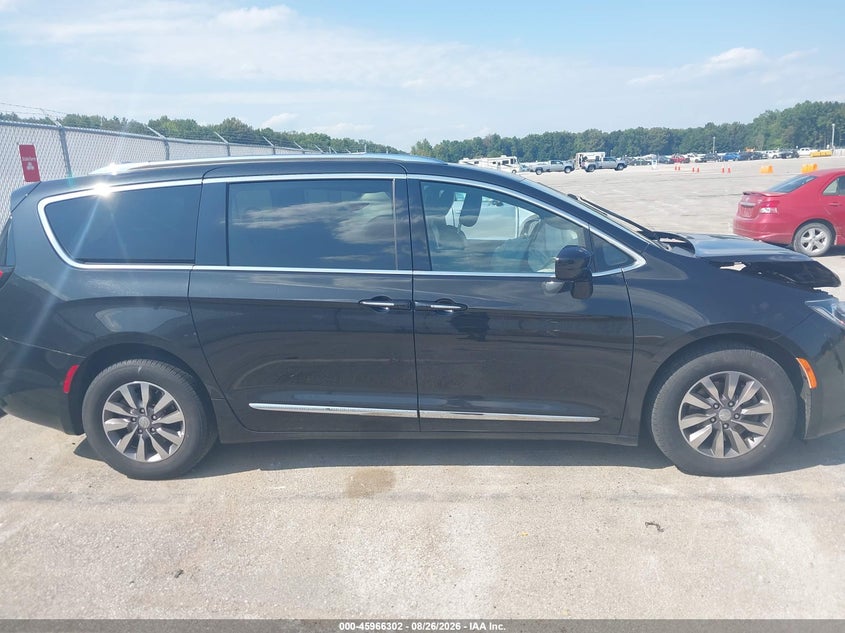 CHRYSLER PACIFICA - zdjęcie 13