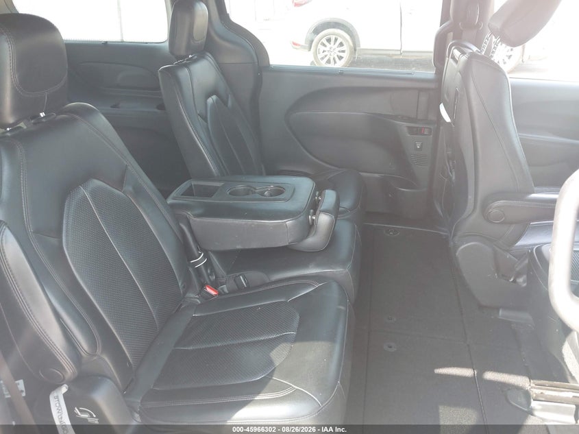 CHRYSLER PACIFICA - zdjęcie 8
