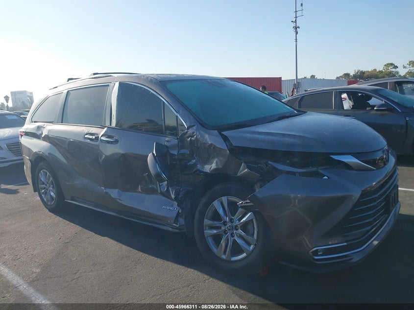 TOYOTA SIENNA - zdjęcie 13