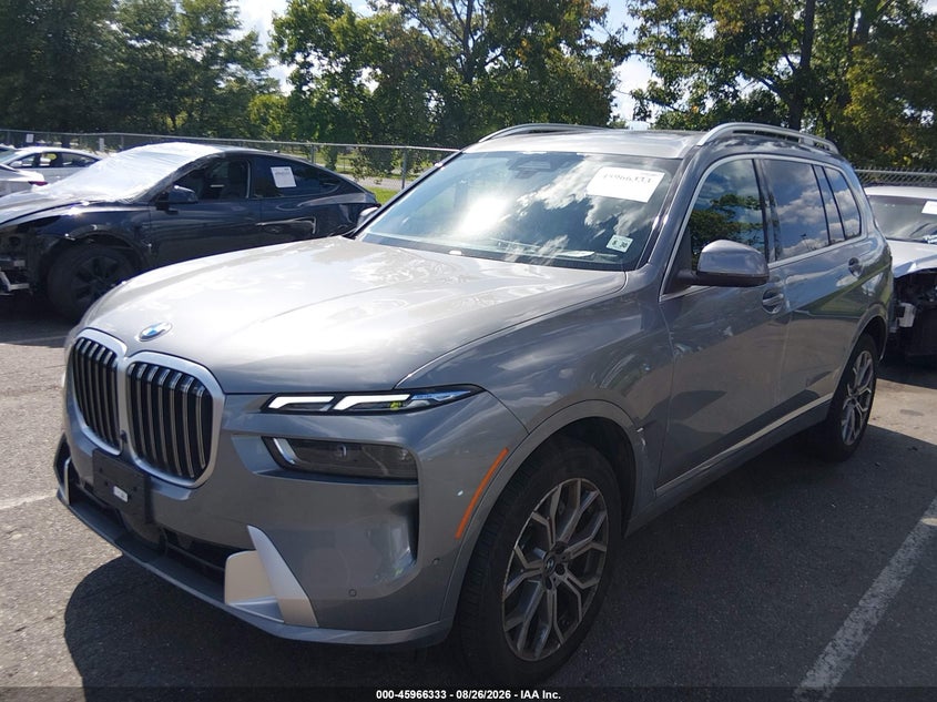 2026 BMW X7, Right Front, IAAI, VIN 5UX23EM06T9026429 — photo 2
