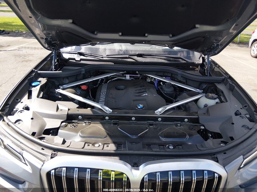 BMW X7 - zdjęcie 10