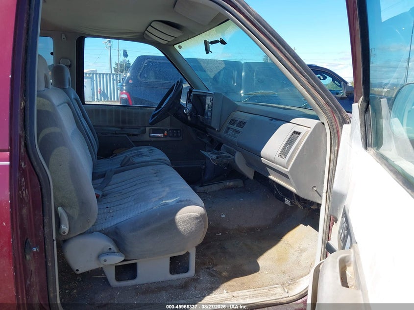 1994 GMC SIERRA auction photo 5