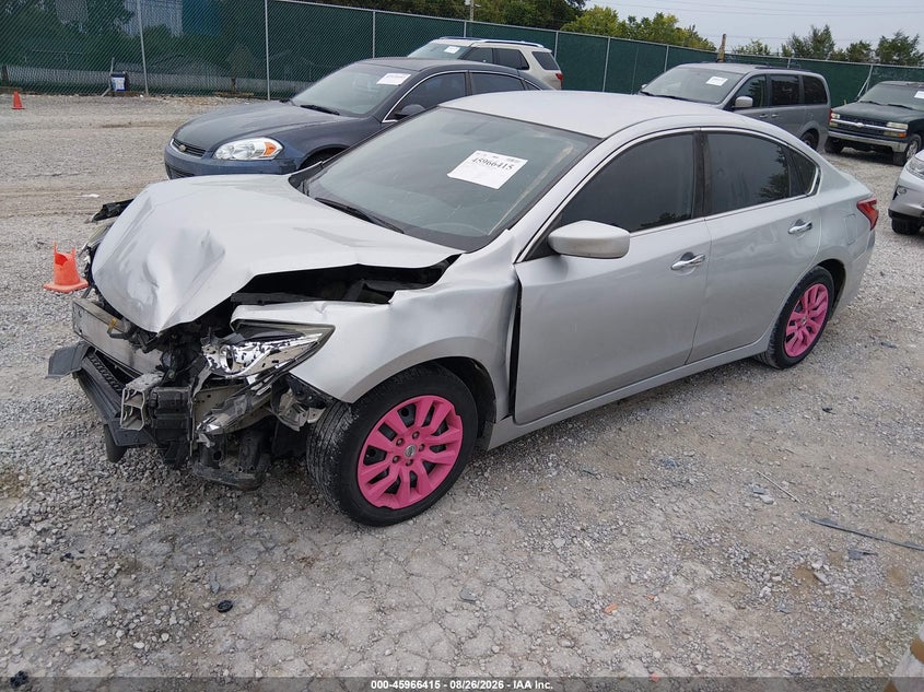 2017 Nissan Altima, Оба бока, IAAI, VIN 1N4AL3AP2HC144786 — фото 2