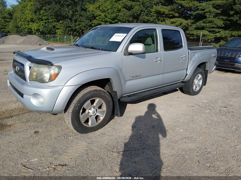 2009 TOYOTA TACOMA auction photo 2