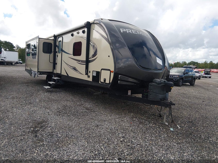 2019 KEYSTONE PREMIER auction photo 1