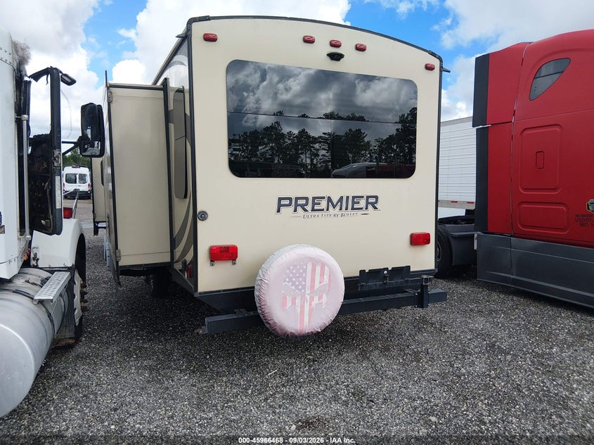2019 KEYSTONE PREMIER auction photo 3