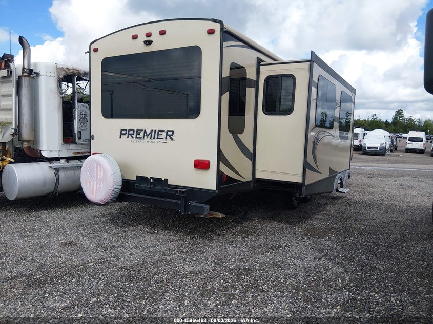 2019 KEYSTONE PREMIER auction photo 4