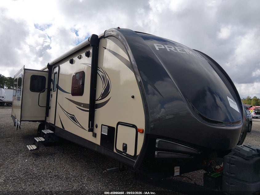 2019 KEYSTONE PREMIER auction photo 6