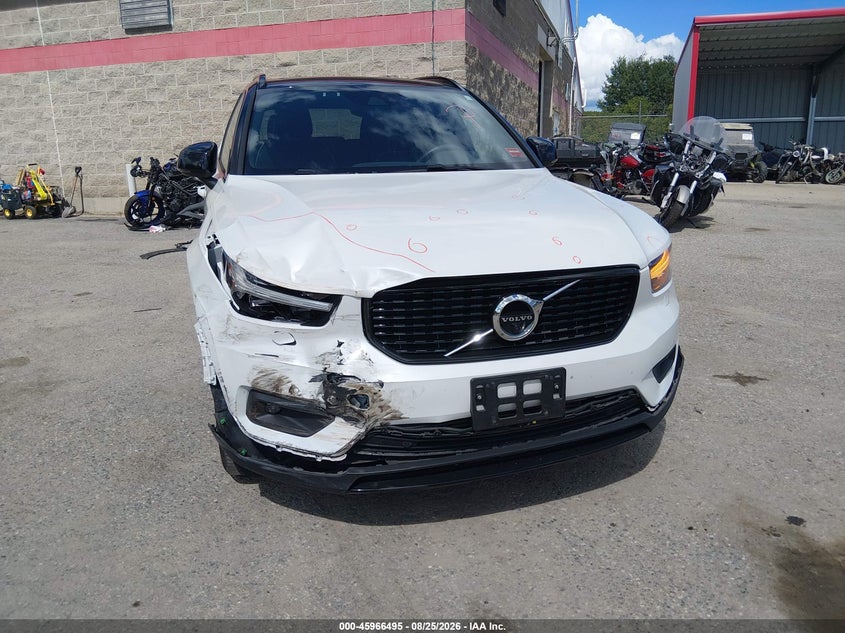VOLVO XC40 2021 VIN YV4162UM5M2611533