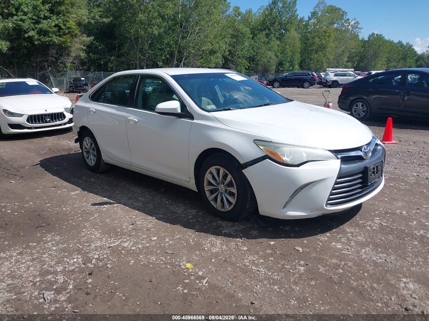 TOYOTA CAMRY - zdjęcie 1