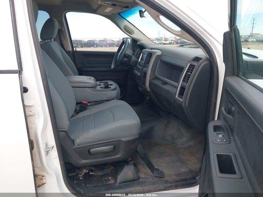 2019 RAM 1500 CLASSIC auction photo 5
