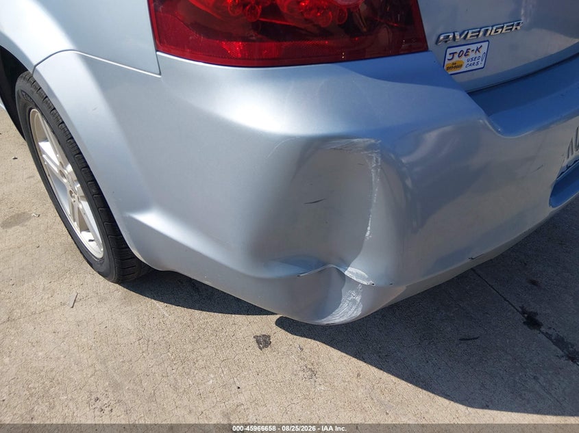 2013 DODGE AVENGER auction photo 5