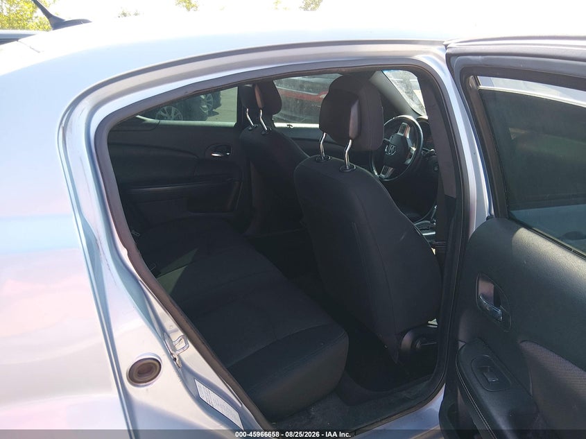 2013 DODGE AVENGER auction photo 7