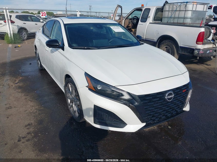2023 Nissan Altima Sr Vc-Turbo Fwd, Rear, IAAI, VIN 1N4AL4CV3PN351370