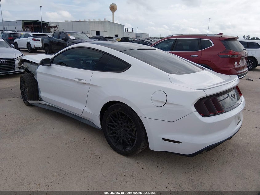 FORD MUSTANG - zdjęcie 3