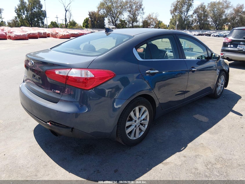 2014 KIA FORTE auction photo 4