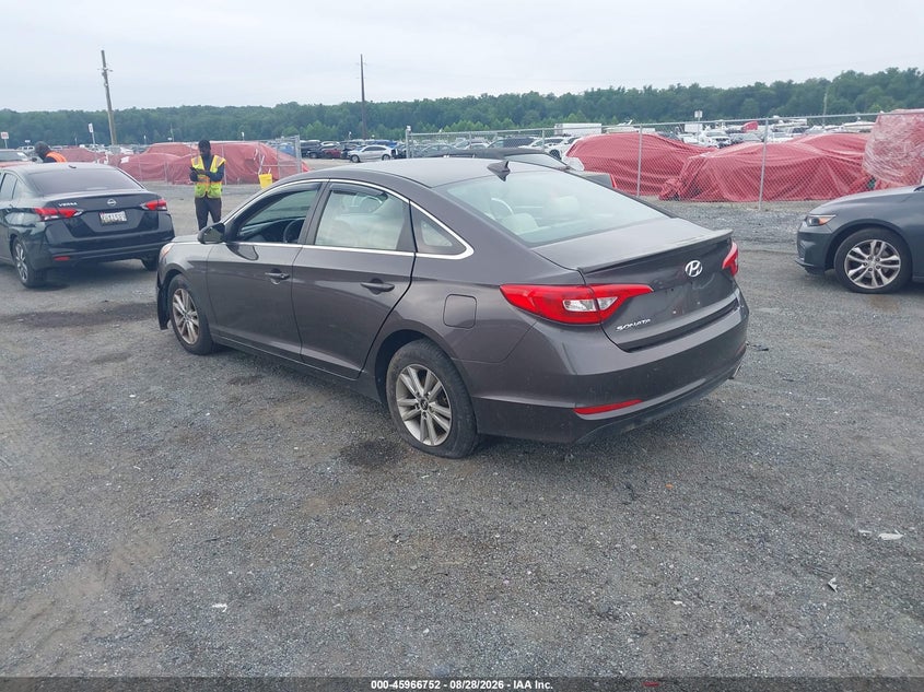 2015 HYUNDAI SONATA auction photo 3