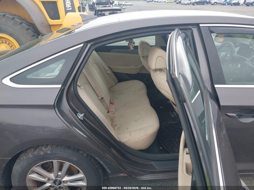 2015 HYUNDAI SONATA auction photo 8