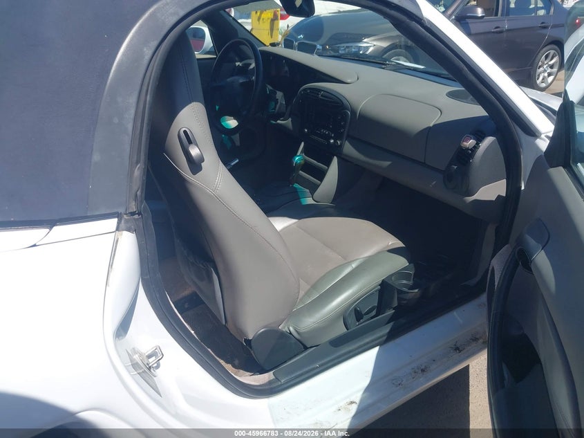 1999 PORSCHE BOXSTER auction photo 5