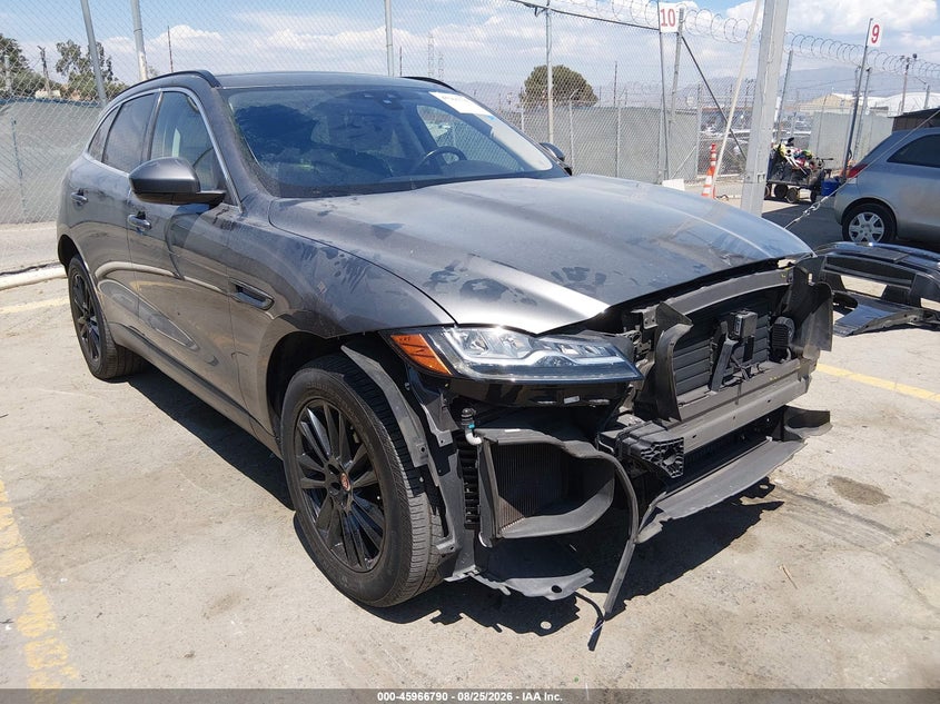 JAGUAR F-PACE - zdjęcie 1