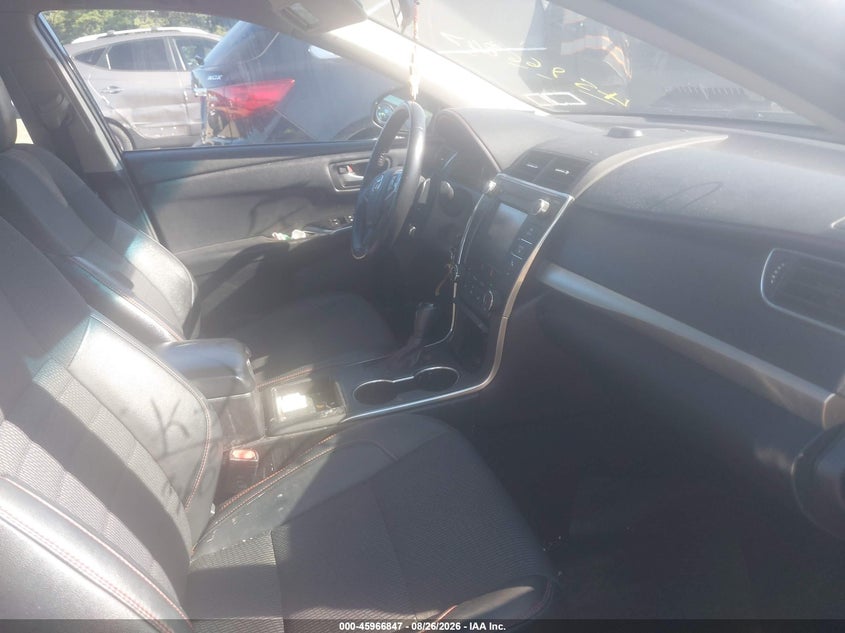 2017 TOYOTA CAMRY auction photo 5
