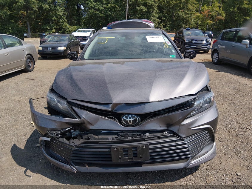 TOYOTA CAMRY - zdjęcie 12