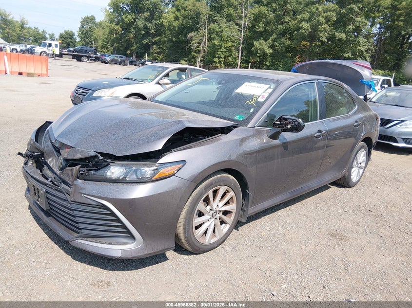 TOYOTA CAMRY - zdjęcie 2