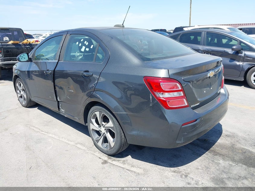 2020 CHEVROLET SONIC auction photo 3