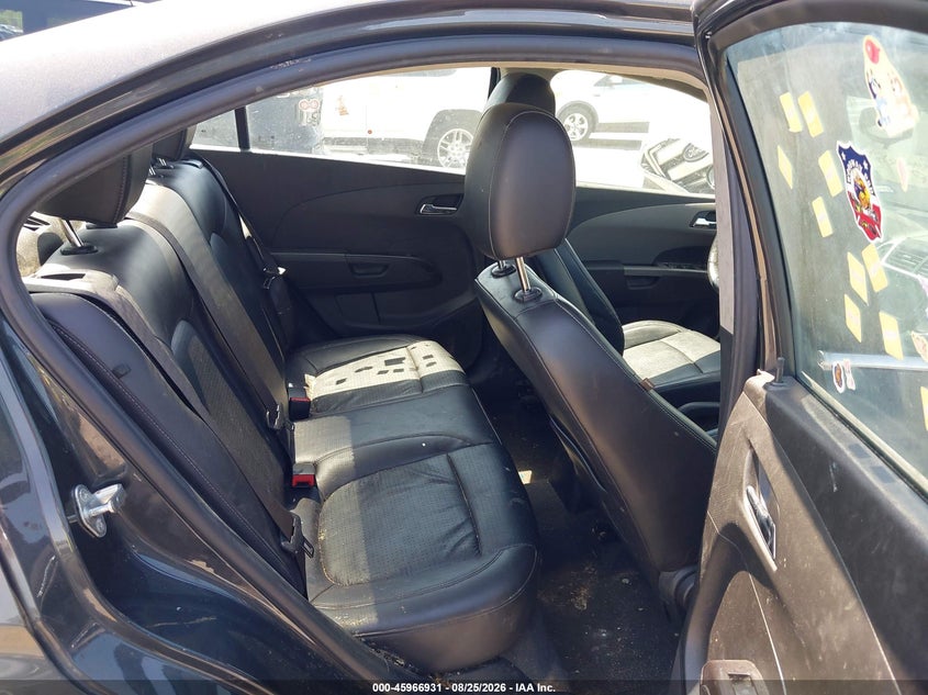 2020 CHEVROLET SONIC auction photo 8