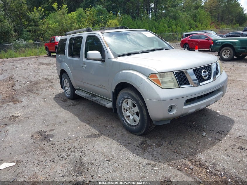 2005 NISSAN PATHFINDER auction photo 1
