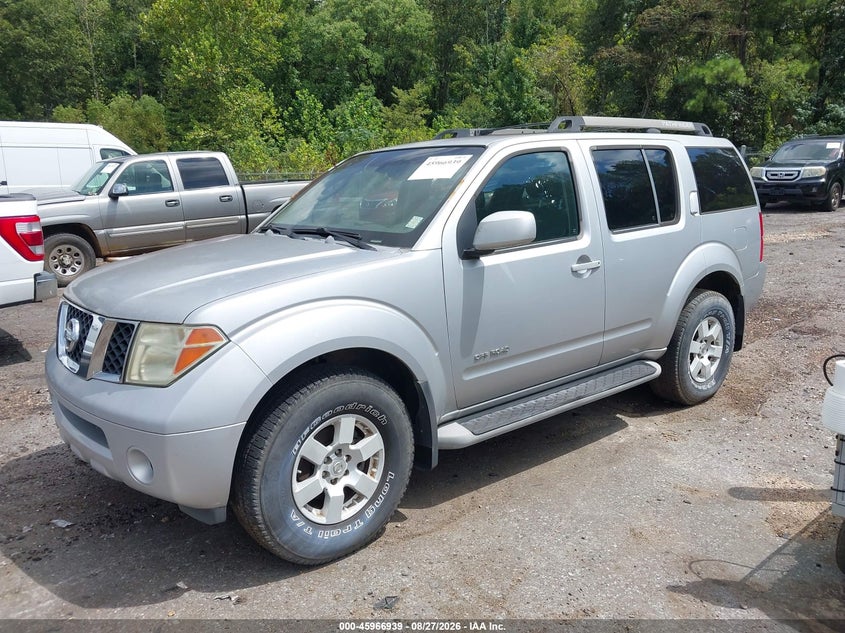 2005 NISSAN PATHFINDER auction photo 2