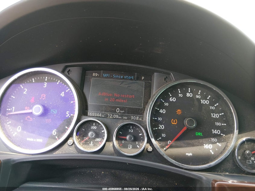 2009 VOLKSWAGEN TOUAREG 2 auction photo 7