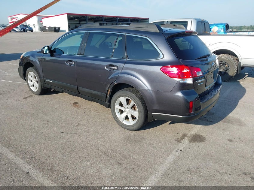 2013 SUBARU OUTBACK auction photo 3