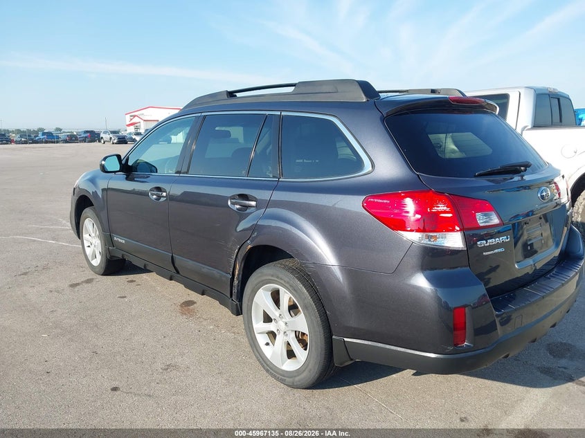 2013 SUBARU OUTBACK auction photo 6