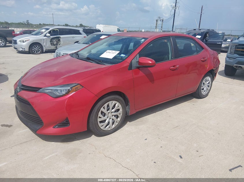 2018 Toyota Corolla, Удар сзади, IAAI, VIN 5YFBURHE2JP758852 — фото 2
