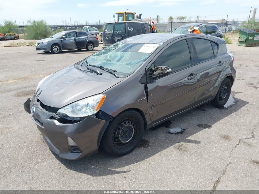 2013 TOYOTA PRIUS C auction photo 2