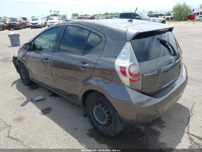 2013 TOYOTA PRIUS C auction photo 3