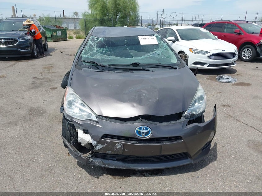 2013 TOYOTA PRIUS C auction photo 6