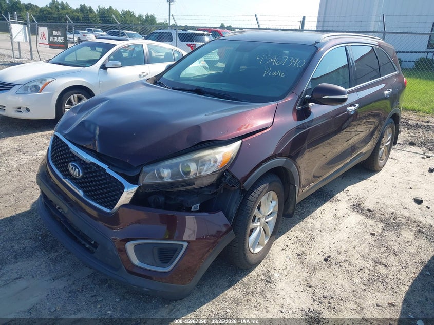 2016 KIA SORENTO auction photo 2