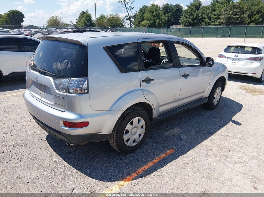 2010 MITSUBISHI OUTLANDER auction photo 4