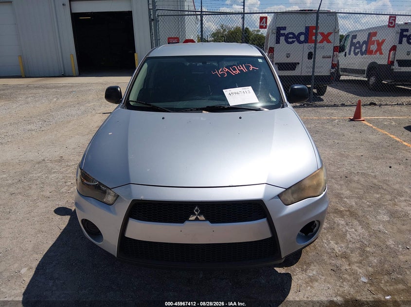 2010 MITSUBISHI OUTLANDER auction photo 6
