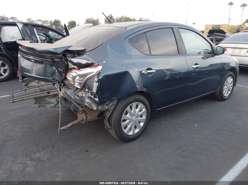 2016 NISSAN VERSA auction photo 4