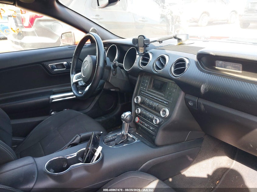 FORD MUSTANG - zdjęcie 5