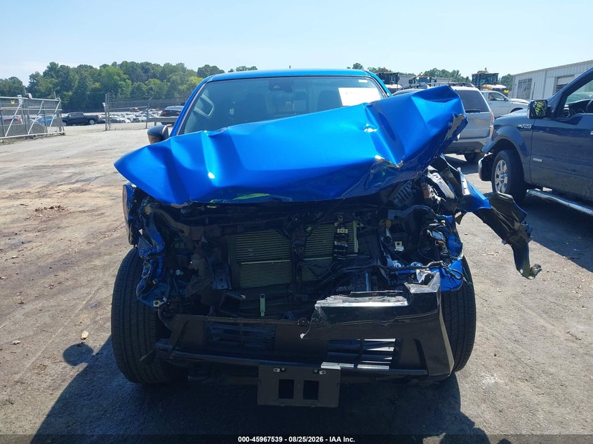 2026 NISSAN FRONTIER SV 4X4 · Photo 13