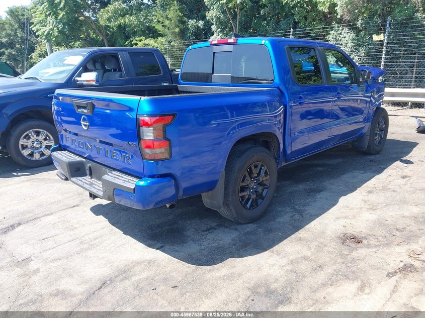 2026 NISSAN FRONTIER SV 4X4 · Photo 4