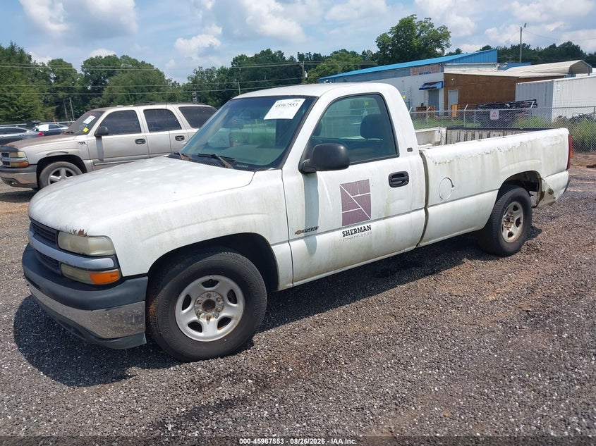 2002 Chevrolet Silverado, Normal Wear & Tear, IAAI, VIN 1GCEC14W42Z195424 — photo 2