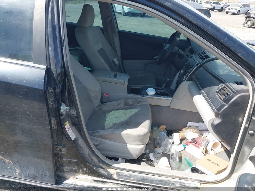2012 TOYOTA CAMRY HYBRID auction photo 5